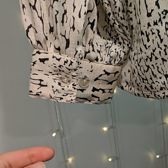 TANJAY shoulder pads retro vibe blouse - Picture 4 of 7